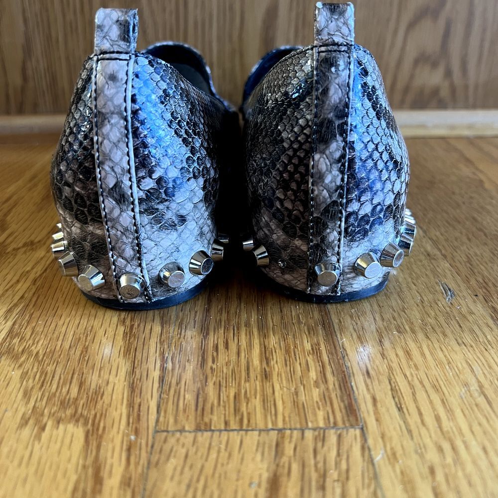Jeffrey Campbell Barnett Taupe Studded Leather Loafers Size 7.5 studs Snakeskin - Picture 6 of 10
